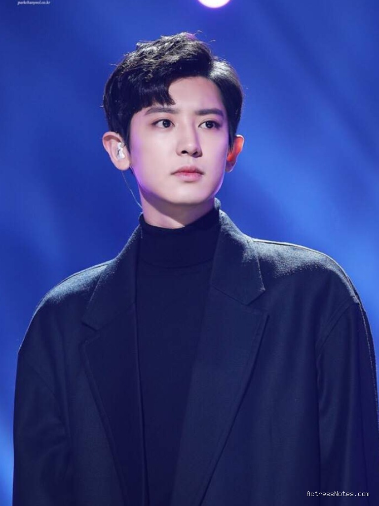 Biodata Chanyeol Exo: Agama, Keluarga, Pacar, Fakta dan Karir
