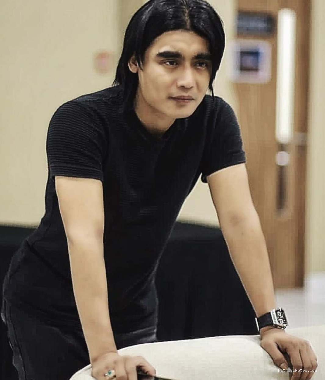 Biodata Charly Van Houten: Agama, Keluarga, Pacar, Fakta dan Karir
