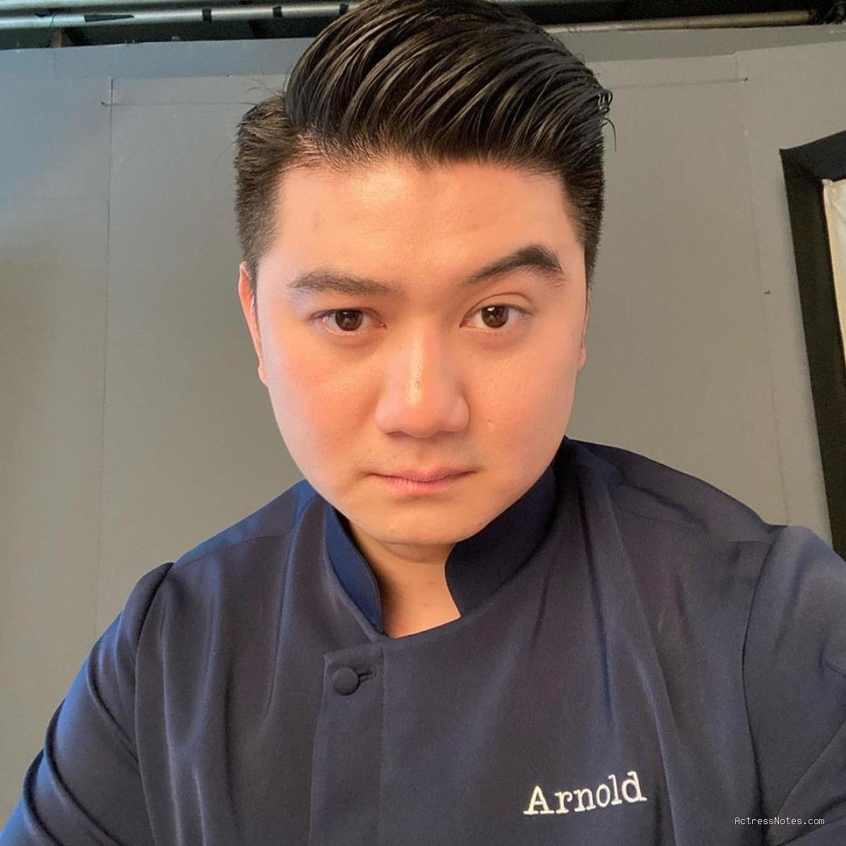 Biodata Chef Arnold: Agama, Keluarga, Pacar, Fakta dan Karir Biodata Chef Arnold: Agama, Keluarga, Pacar, Fakta dan Karir