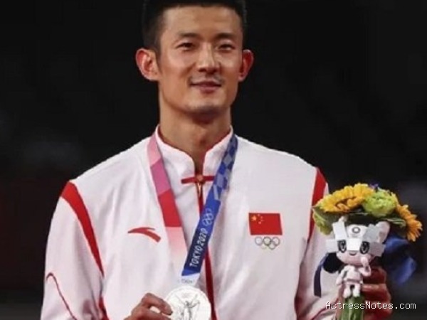 Biodata Chen Long: Agama, Keluarga, Pacar, Fakta dan Karir