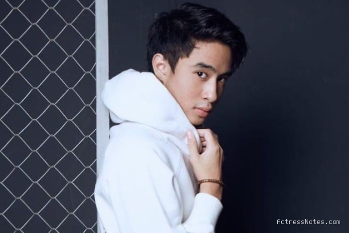 Devano Danendra: Biodata Lengkap, Agama, Pacar, Karir