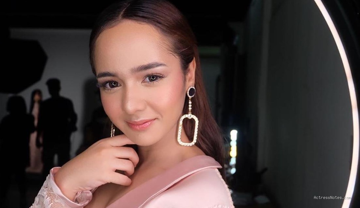 Biodata Dianda Sabrina: Agama, Keluarga, Pacar, Fakta dan Karir