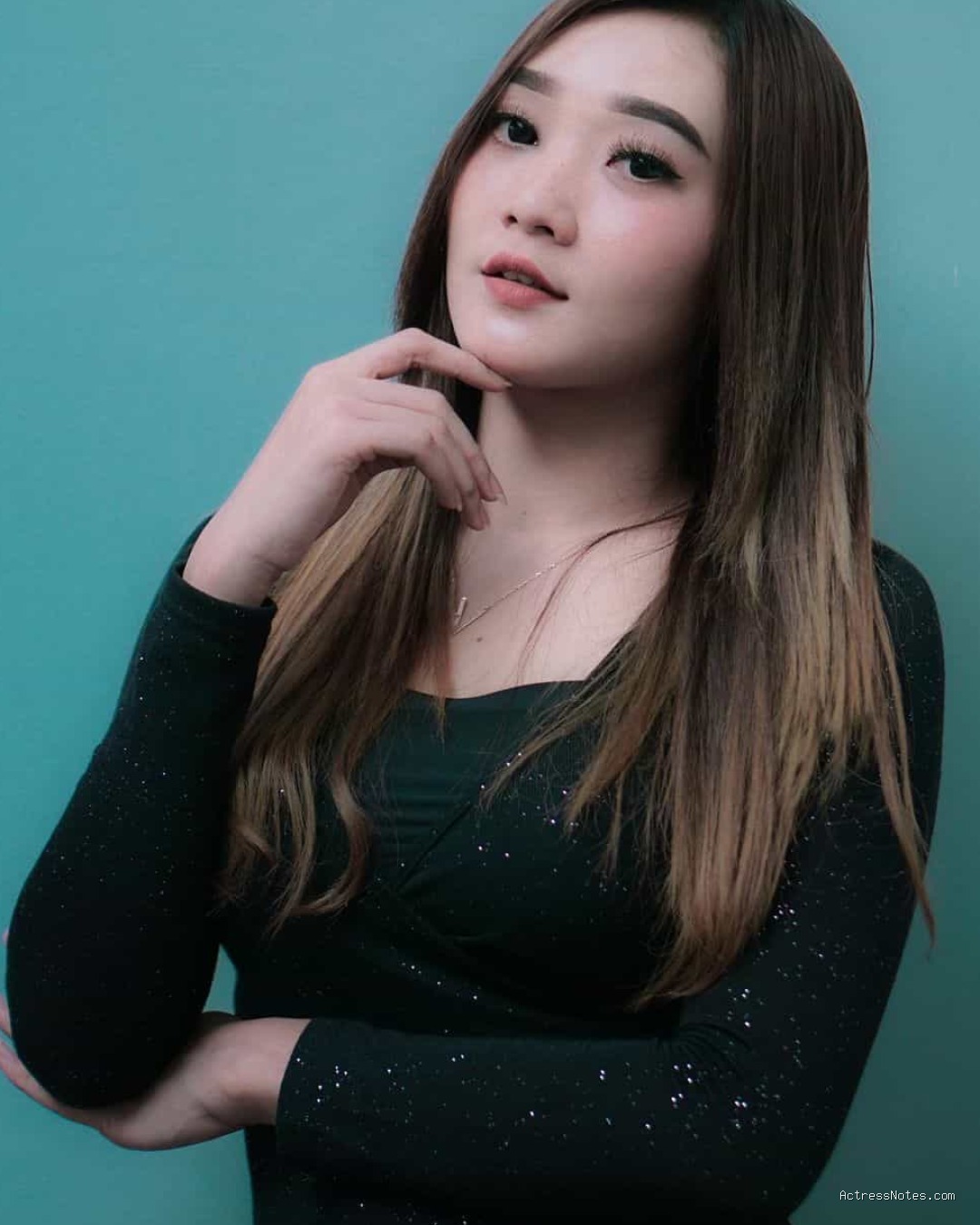 Biodata Difarina Indra: Agama, Keluarga, Pacar, Fakta dan Karir