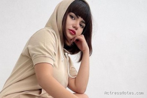 Biodata Dinar Candy: Agama, Keluarga, Pacar, Fakta dan Karir