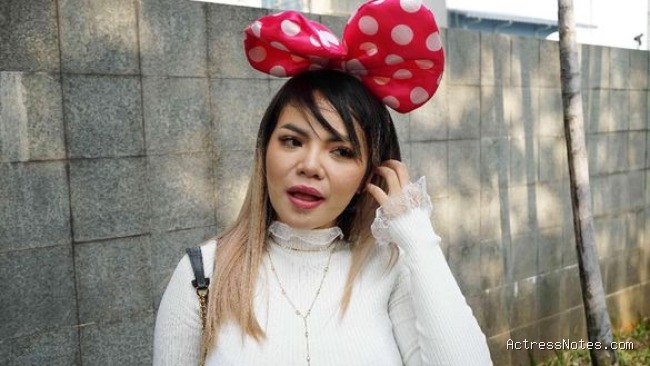 Biodata Dinar Candy: Agama, Keluarga, Pacar, Fakta dan Karir