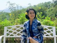 Dini Vitri: Biodata Lengkap, Agama, Pacar, Karir & Fakta!