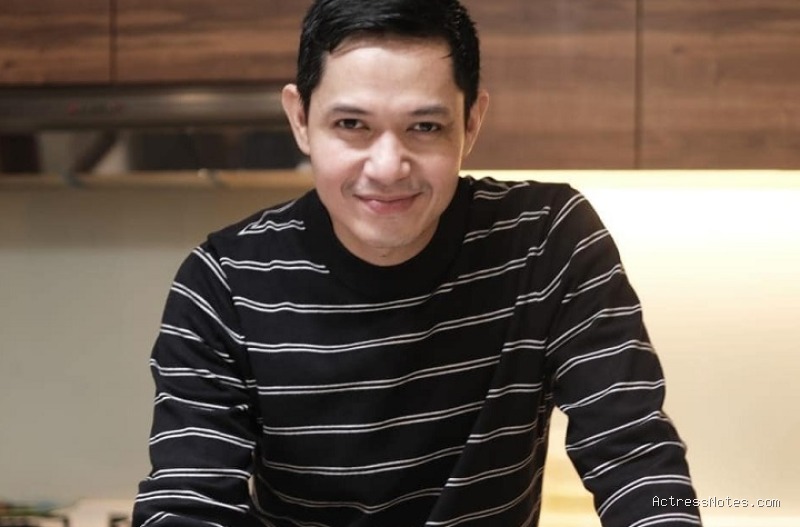 Biodata Dude Harlino: Agama, Keluarga, Pacar, Fakta dan Karir