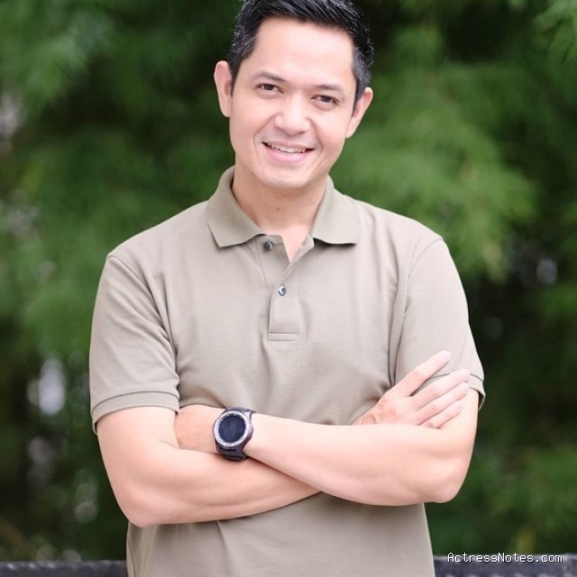 Biodata Dude Harlino: Agama, Keluarga, Pacar, Fakta dan Karir