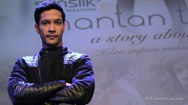 Biodata Edward Akbar: Agama, Keluarga, Pacar, Fakta dan Karir