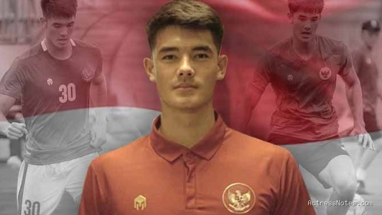 Biodata Elkan Baggott: Agama, Keluarga, Pacar, Fakta dan Karir