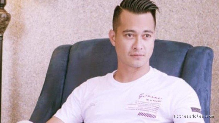 Biodata Eza Gionino: Agama, Keluarga, Pacar, Fakta dan Karir