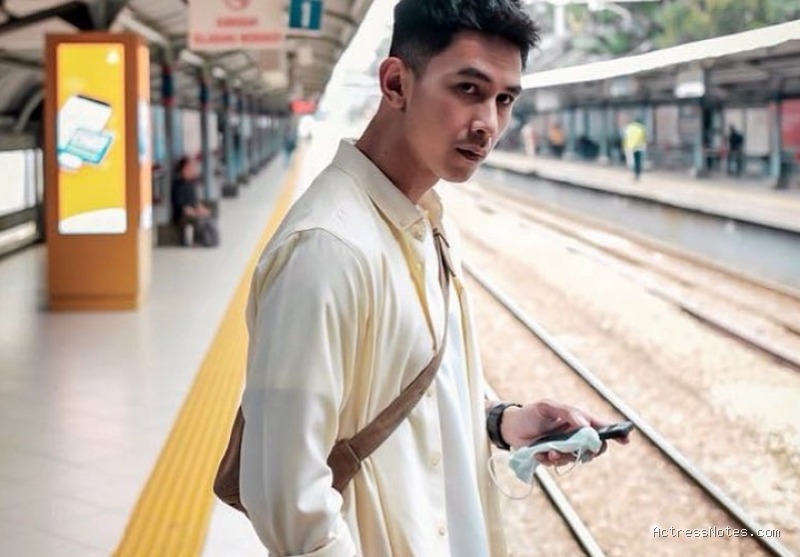 Biodata Fandy Christian: Agama, Keluarga, Pacar, Fakta dan Karir