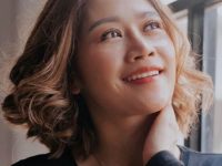 Farida Nurhan: Agama, Keluarga, Pacar & Fakta Lengkap