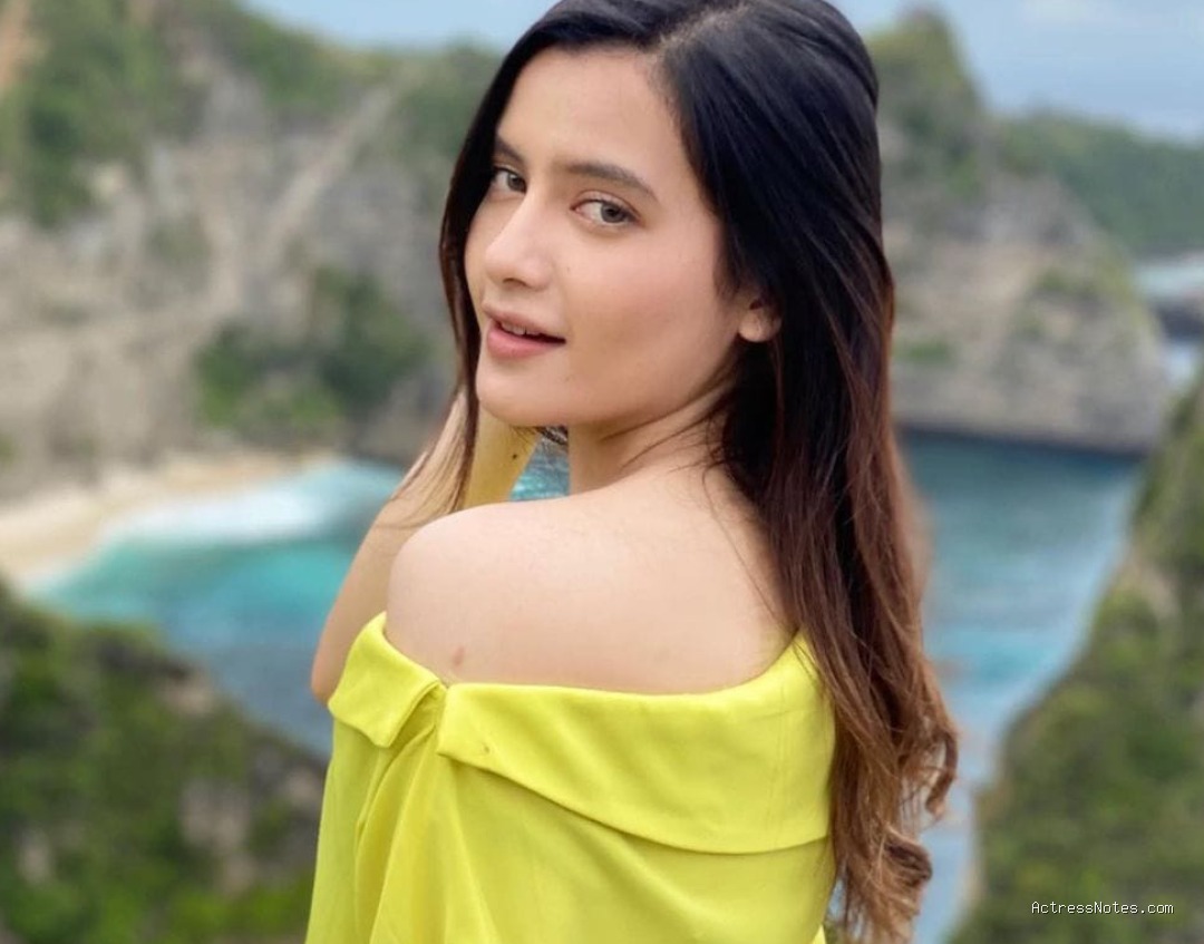 Femila Sinukaban: Agama, Keluarga, Pacar, Fakta, Karir
