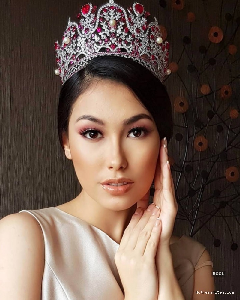 Frederika Alexis Cull: Agama, Keluarga, Pacar, Fakta & Karir