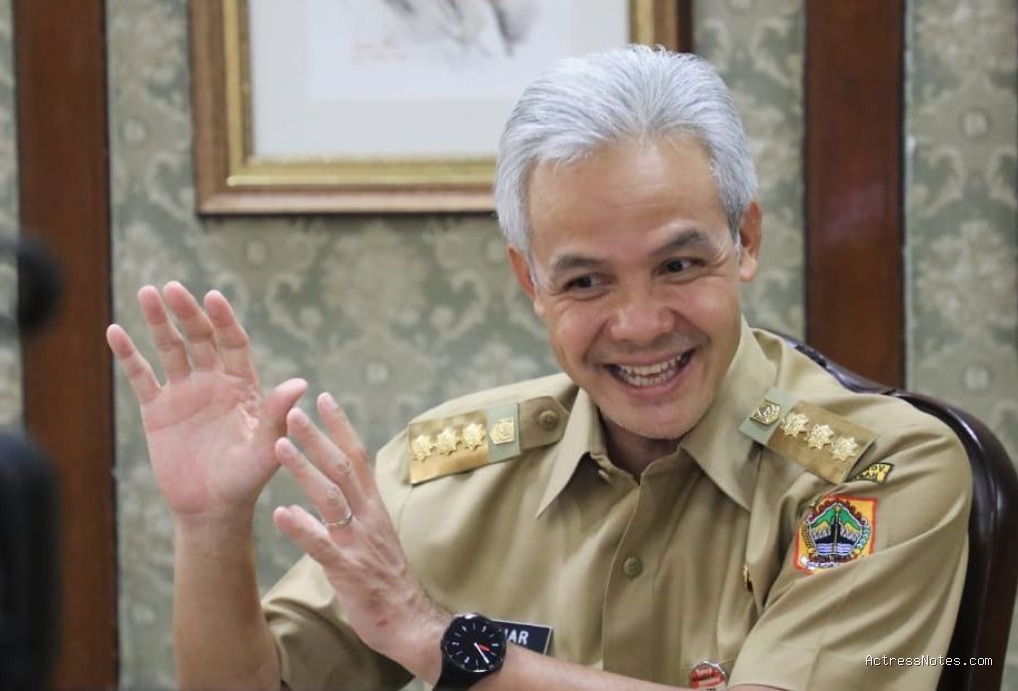 Biodata Ganjar Pranowo: Agama, Keluarga, Pasangan, Fakta dan Karir