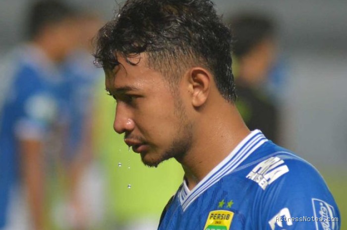 Biodata Gian Zola: Agama, Keluarga, Pacar, Fakta dan Karir