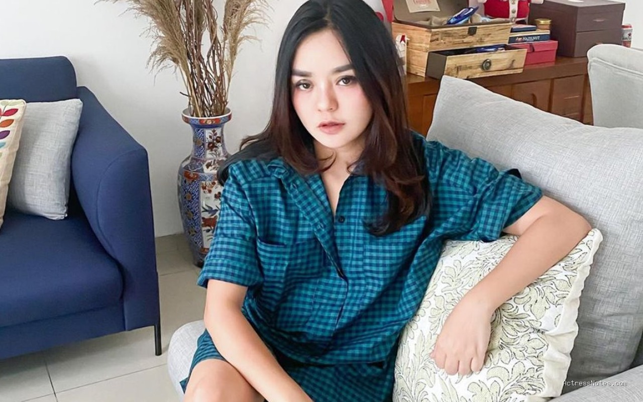 Biodata Gita Sinaga: Agama, Keluarga, Pacar, Fakta dan Karir