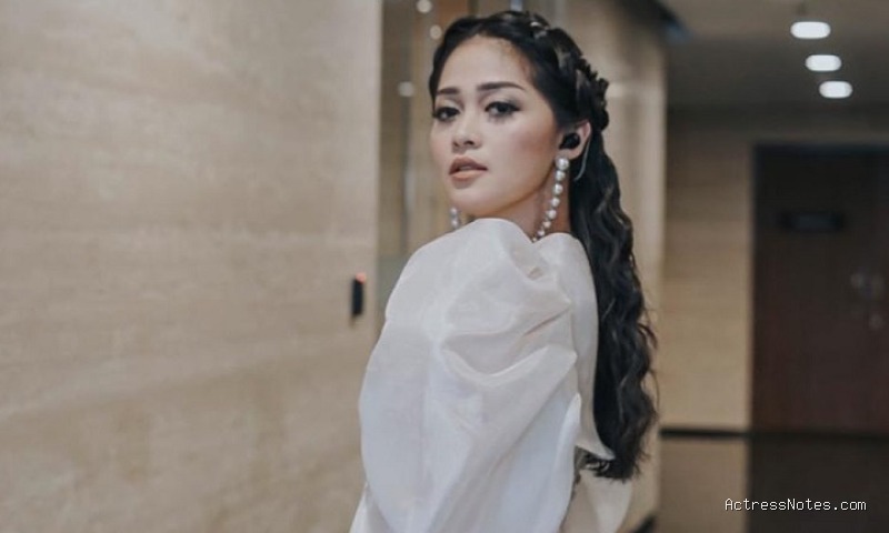 Biodata Gracia Indri: Agama, Keluarga, Pacar, Fakta dan Karir