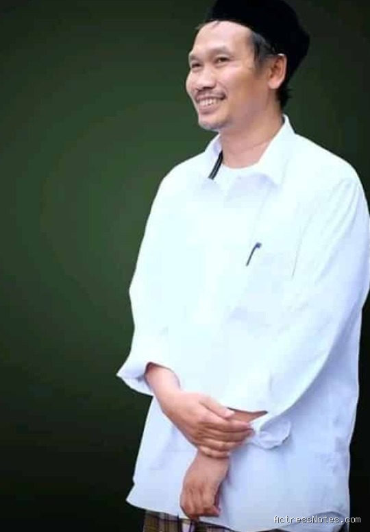 Biodata Gus Baha: Agama, Keluarga, Pasangan, Fakta dan Karir