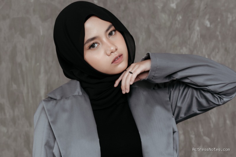 Biodata Hanin Dhiya: Agama, Keluarga, Pacar, Fakta dan Karir