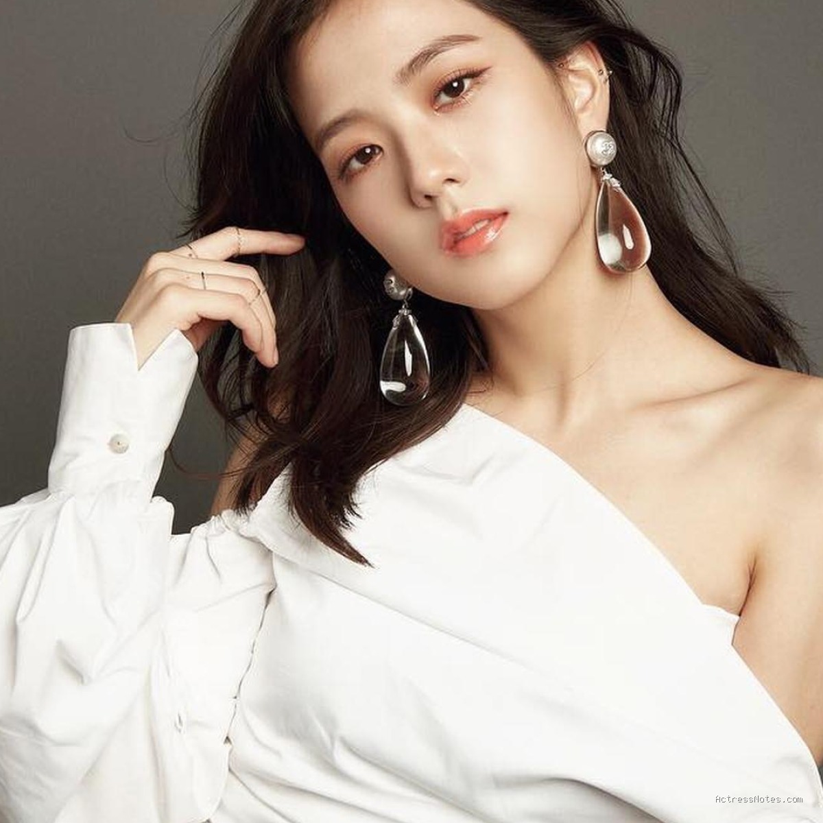 Biodata Jisoo Blackpink: Agama, Keluarga, Pacar, Fakta dan Karir
