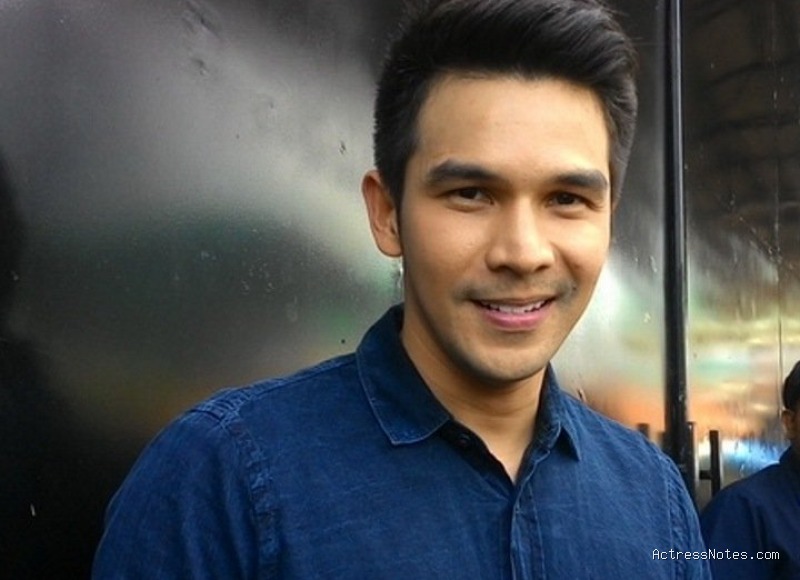 Biodata Jonathan Frizzy: Agama, Keluarga, Pacar, Fakta dan Karir