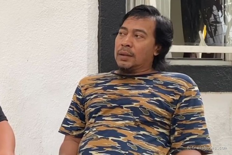 Biodata Komeng: Agama, Keluarga, Pasangan, Fakta dan Karir