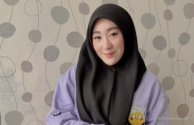 Biodata Larissa Chou: Agama, Keluarga, Pacar, Fakta dan Karir