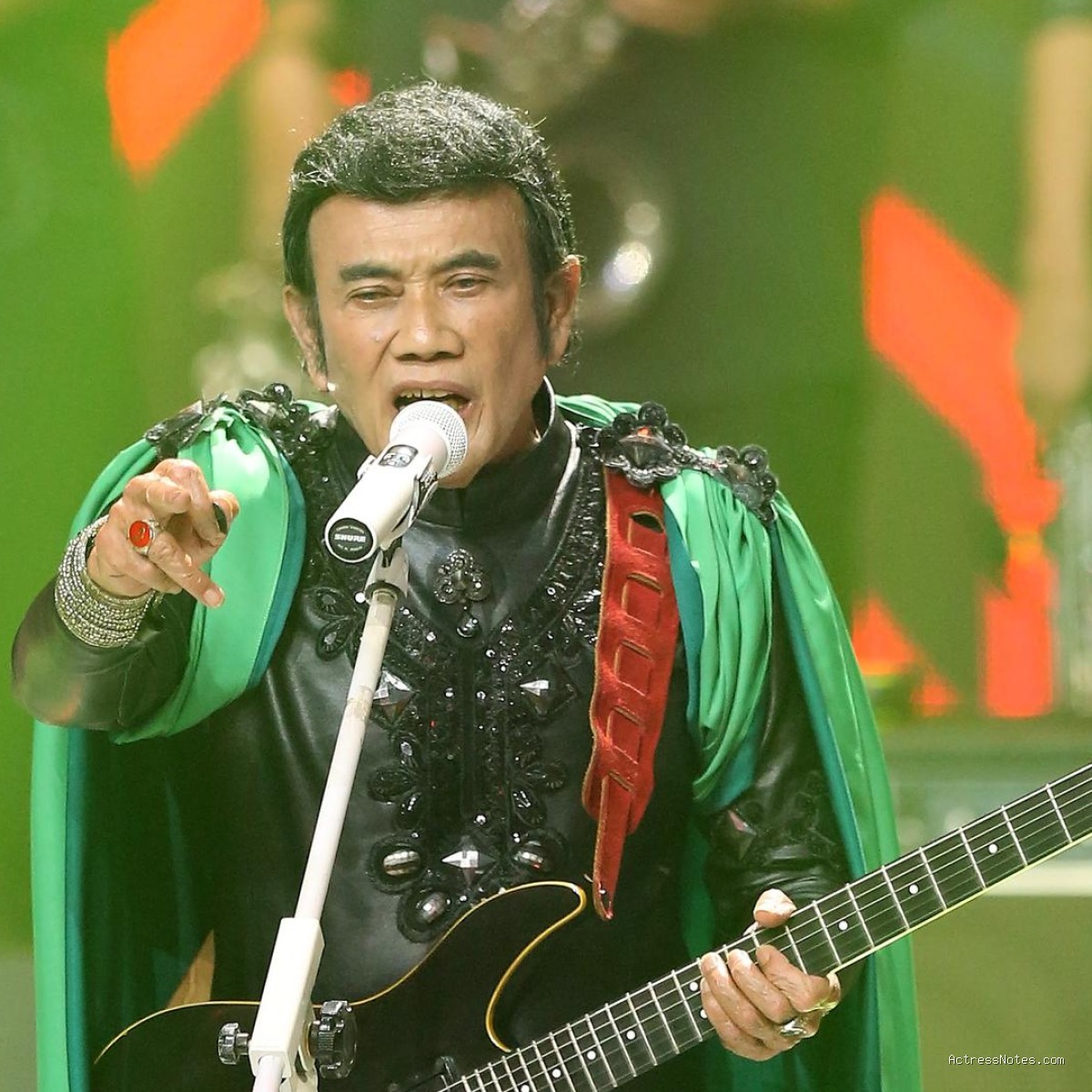Biodata Rhoma Irama: Agama, Keluarga, Pacar, Fakta dan Karir