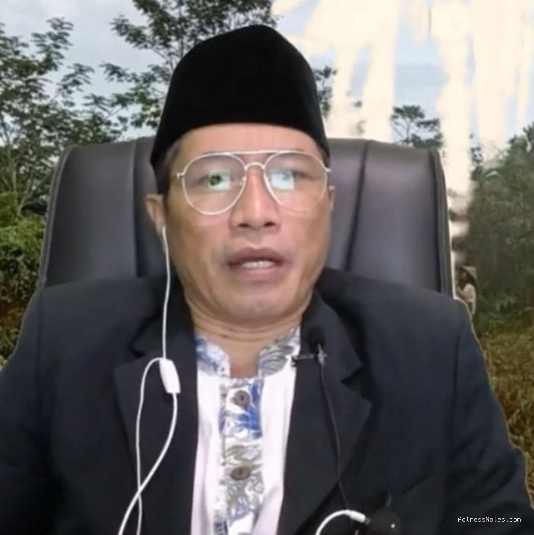 Biodata M Kace: Agama, Keluarga, Pasangan, Fakta dan Karir