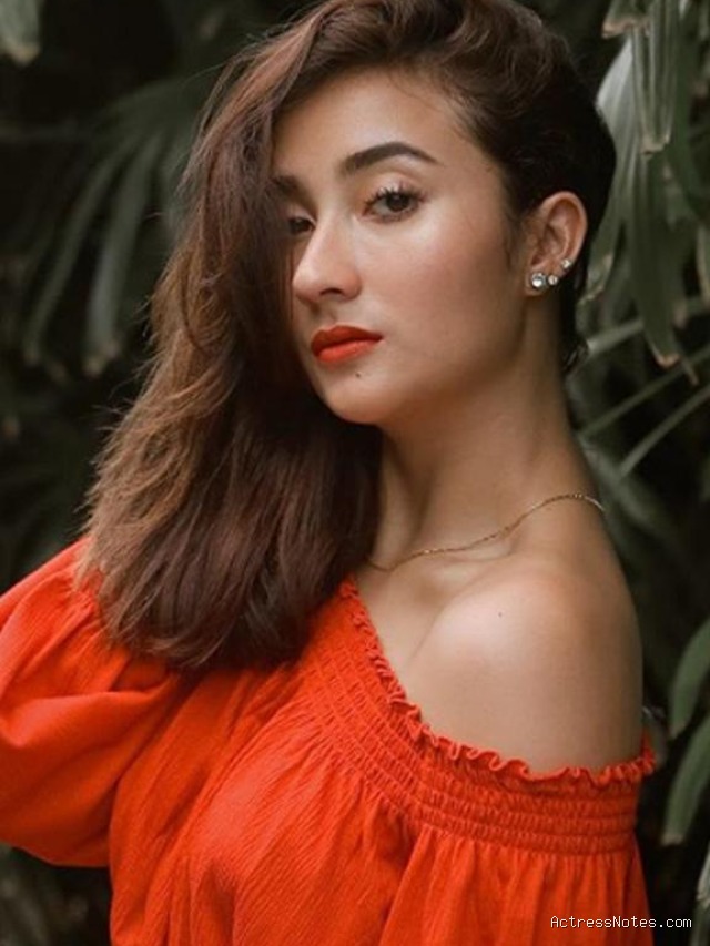 Biodata Naomi Zaskia: Agama, Keluarga, Pacar, Fakta dan Karir