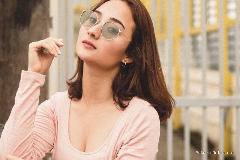 Biodata Naomi Zaskia: Agama, Keluarga, Pacar, Fakta dan Karir