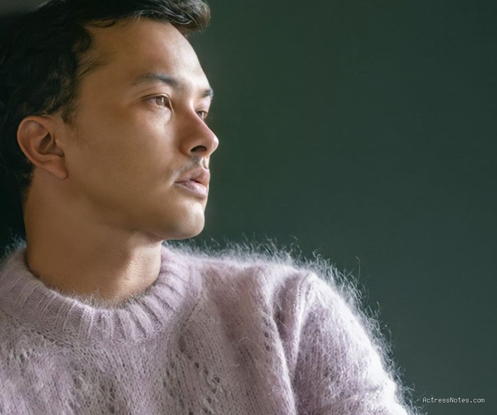 Biodata Nicholas Saputra: Agama, Keluarga, Pacar, Fakta dan Karir