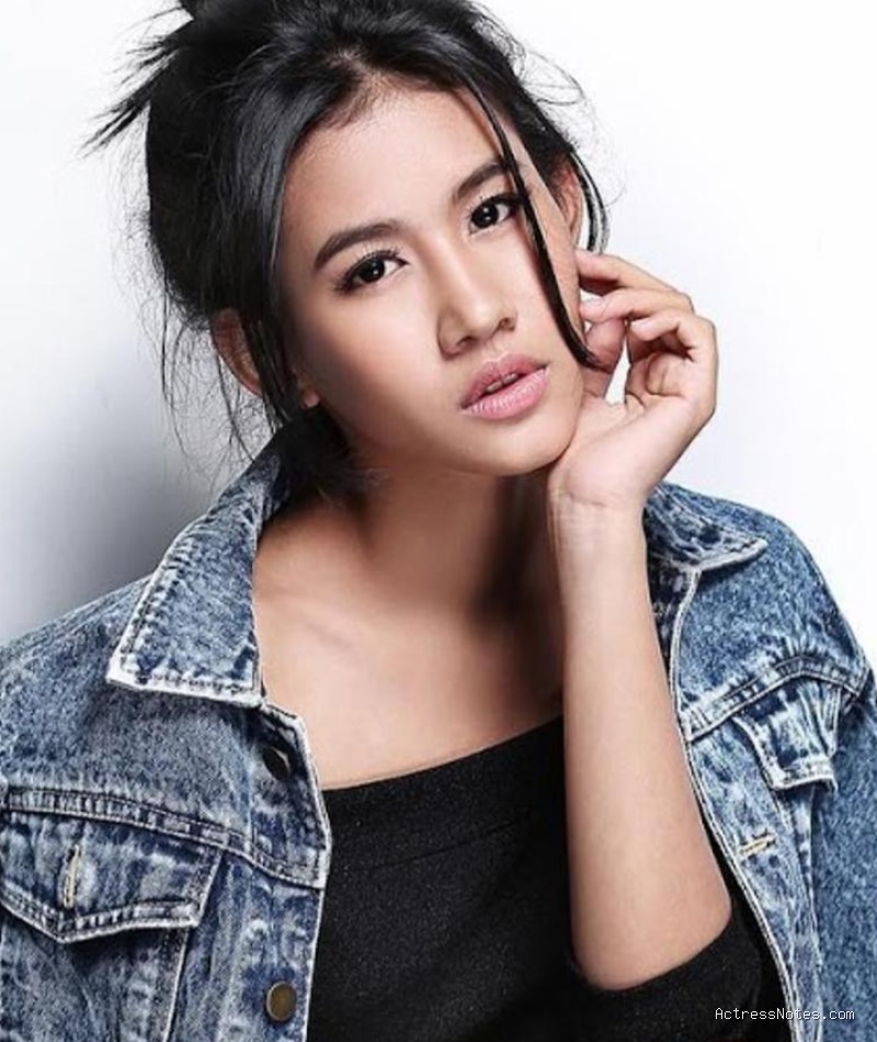 Biodata Shenina Cinnamon: Agama, Keluarga, Pacar, Fakta dan Karir