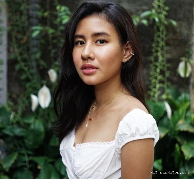 Biodata Shenina Cinnamon: Agama, Keluarga, Pacar, Fakta dan Karir
