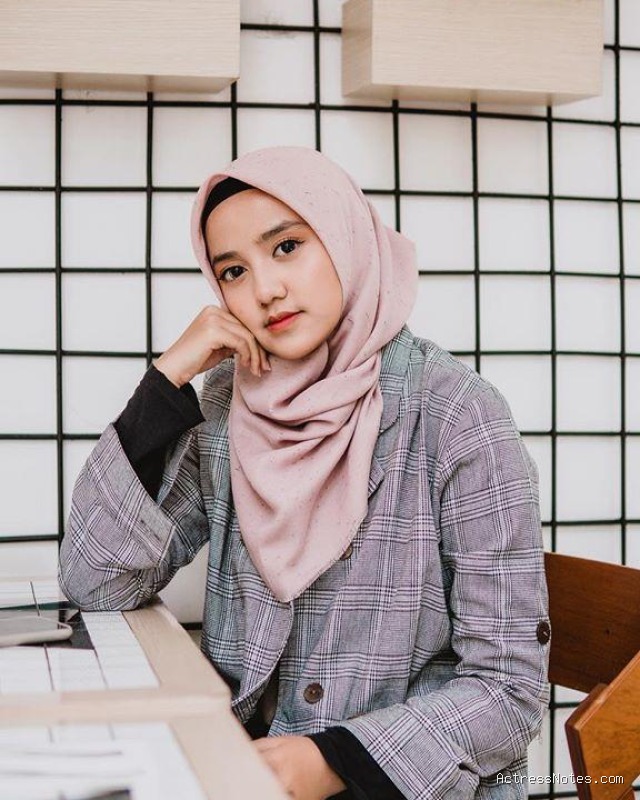 Biodata Wirda Mansur: Agama, Keluarga, Pacar, Fakta dan Karir