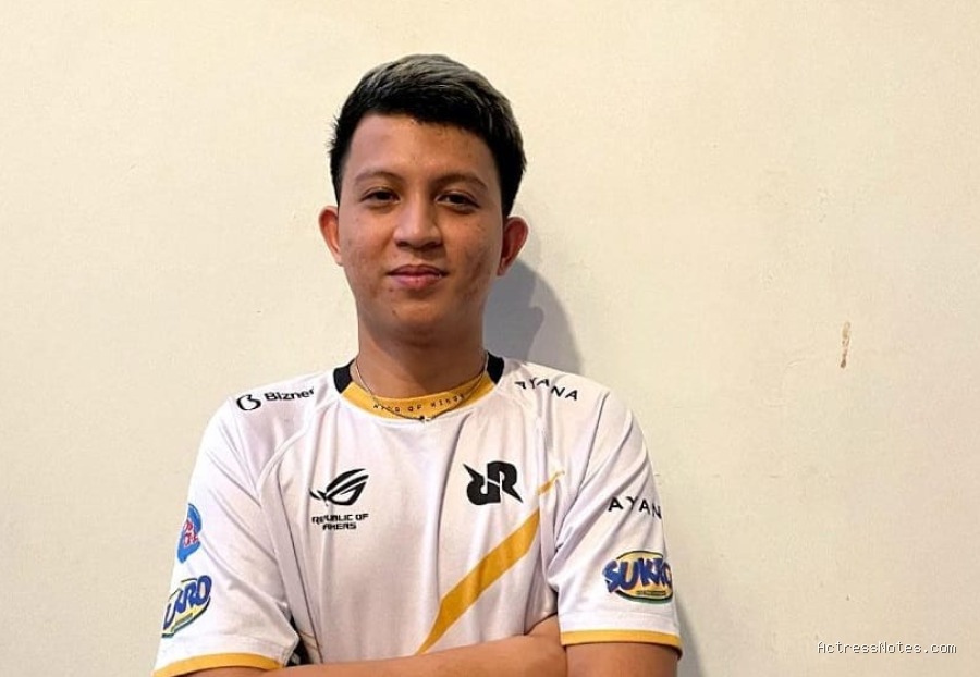 Biodata Xin: Agama, Keluarga, Pacar, Fakta dan Karir