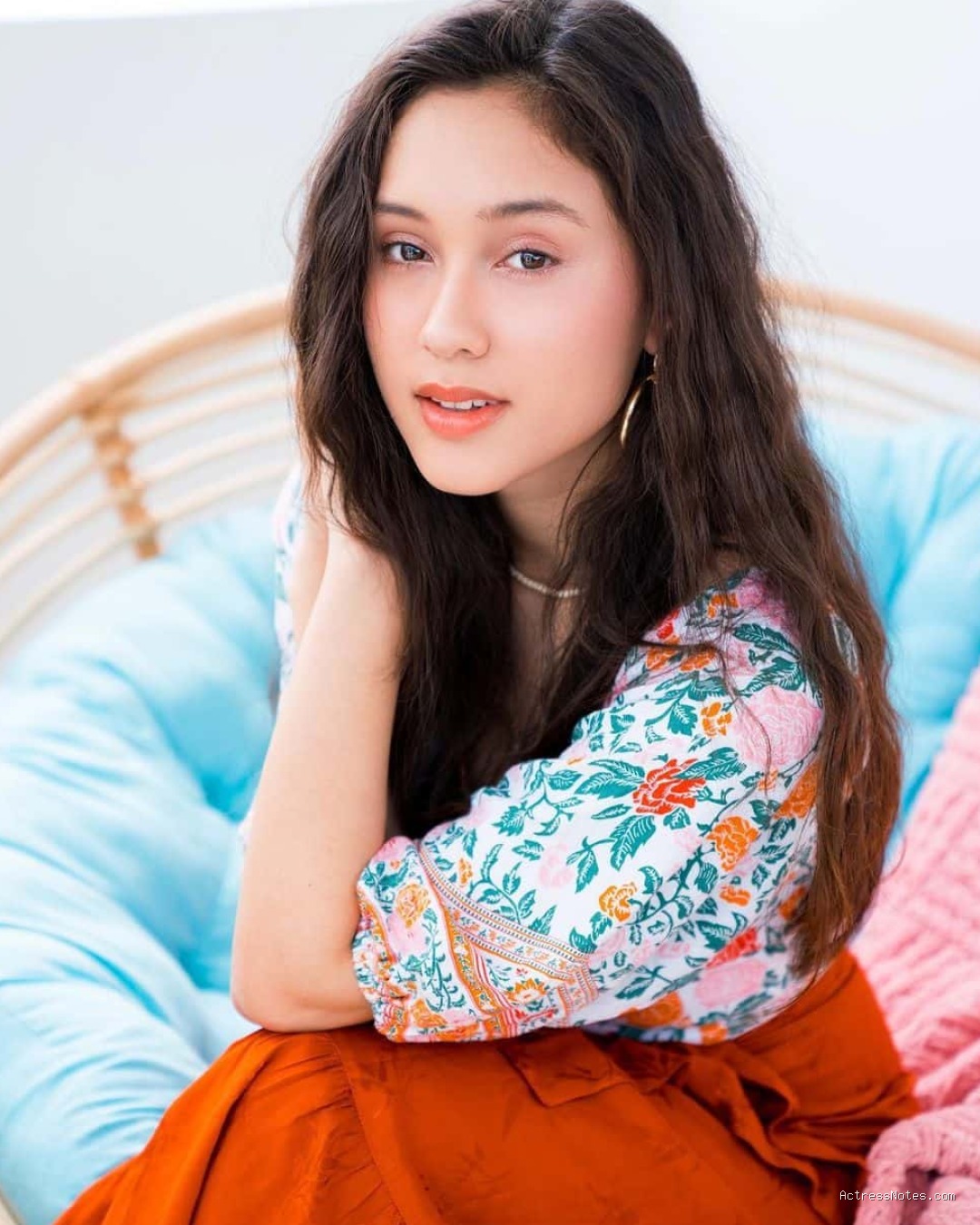 Biodata Yasmin Napper: Agama, Keluarga, Pacar, Fakta dan Karir