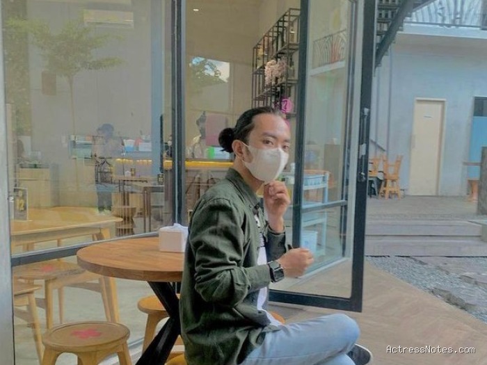 Biodata Zinidin Zidan: Agama, Keluarga, Pacar, Fakta dan Karir