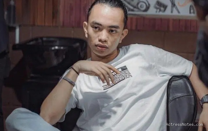 Biodata Zinidin Zidan: Agama, Keluarga, Pacar, Fakta dan Karir