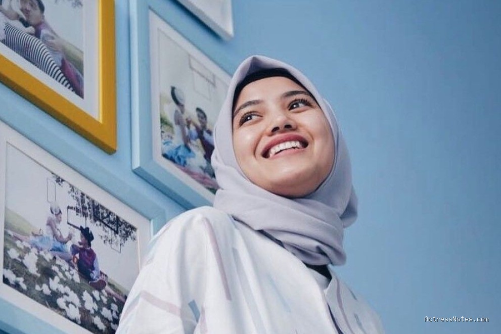 Biodata Herfiza Novianti: Agama, Keluarga, Pacar, Fakta dan Karir