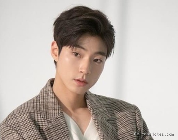 Hwang In Yeop: Agama, Karir, Pacar & Fakta Lengkap