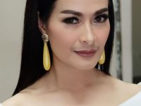 Iis Dahlia: Agama, Keluarga, Pacar, Fakta & Karir Lengkap