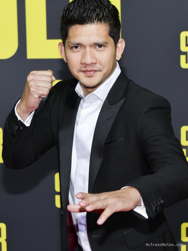 Biodata Iko Uwais: Agama, Keluarga, Pacar, Fakta dan Karir
