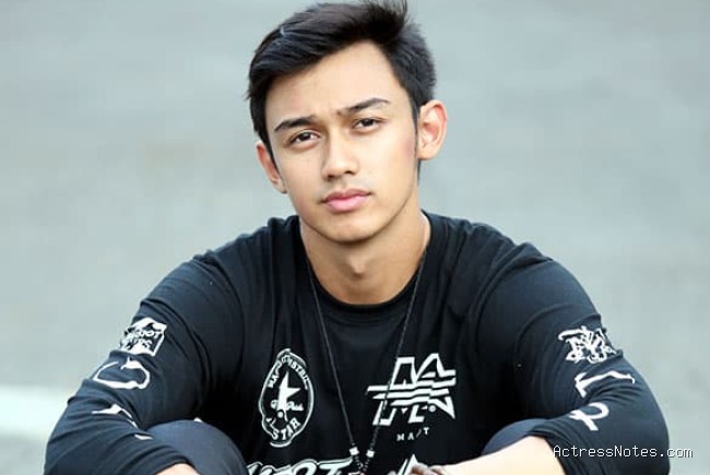 Immanuel Caesar Hito: Biodata Lengkap, Agama, Keluarga, Karir