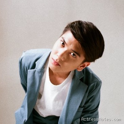 Biodata Iqbaal Ramadhan: Agama, Keluarga, Pacar, Fakta dan Karir