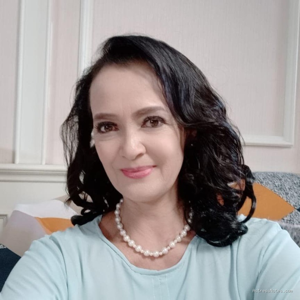 Biodata Ivanka Suwandi: Agama, Keluarga, Pasangan, Fakta dan Karir