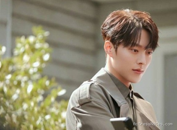Biodata Jang Ki Yong: Agama, Keluarga, Pacar, Fakta dan Karir