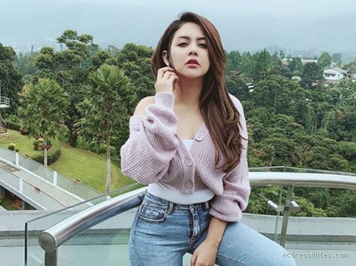 Biodata Jenita Janet: Agama, Keluarga, Pacar, Fakta dan Karir